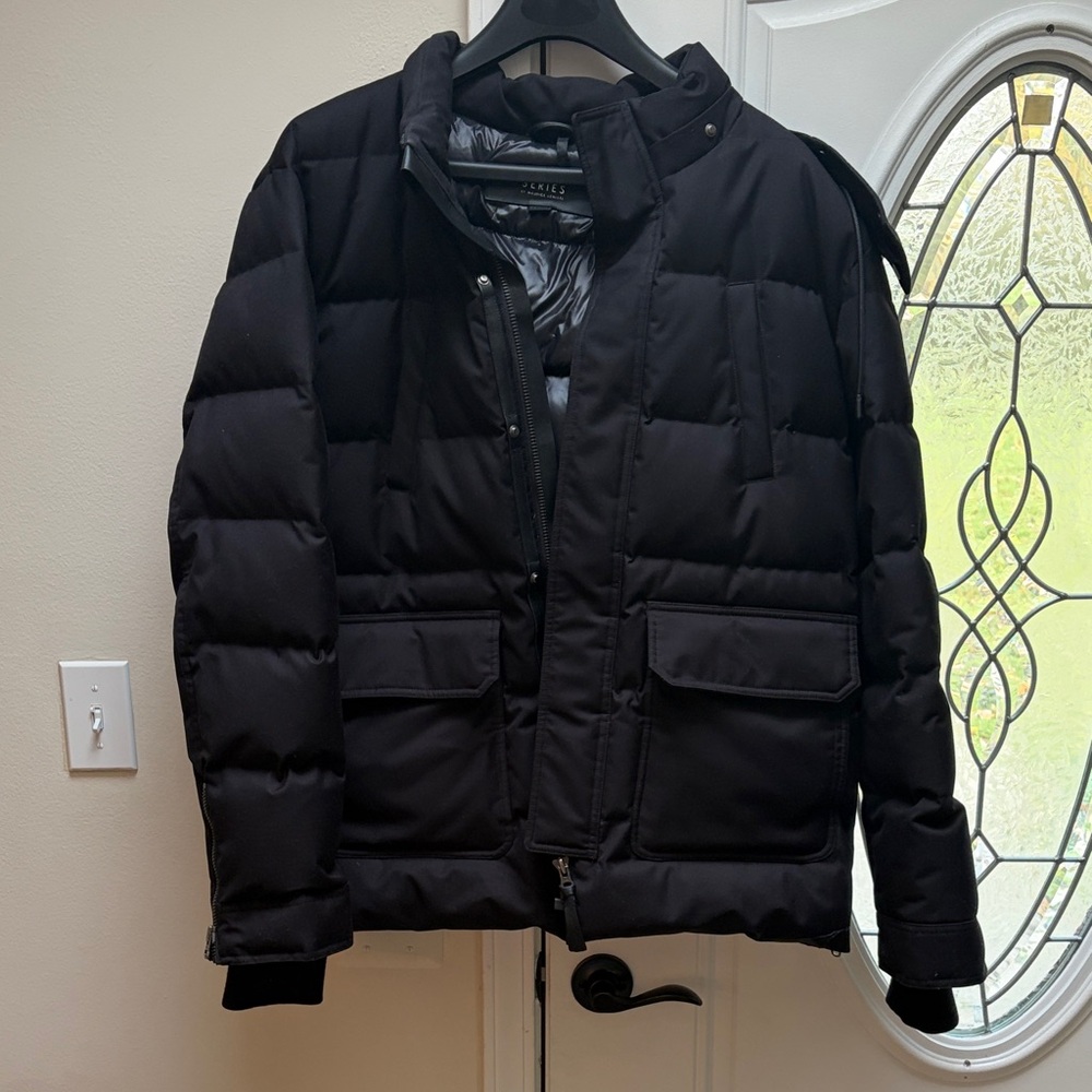 Stylish Black Puffer Jacket for Men